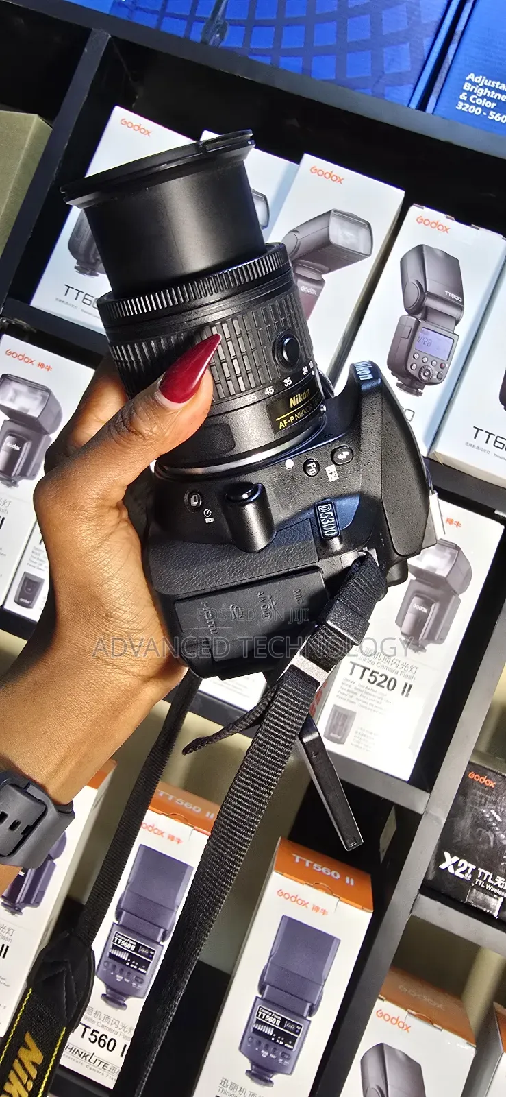 Used Nikon D5300 With 18-55mm Lens