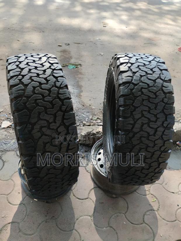 265/65r17 Bf Goodrich - thumbnail 4