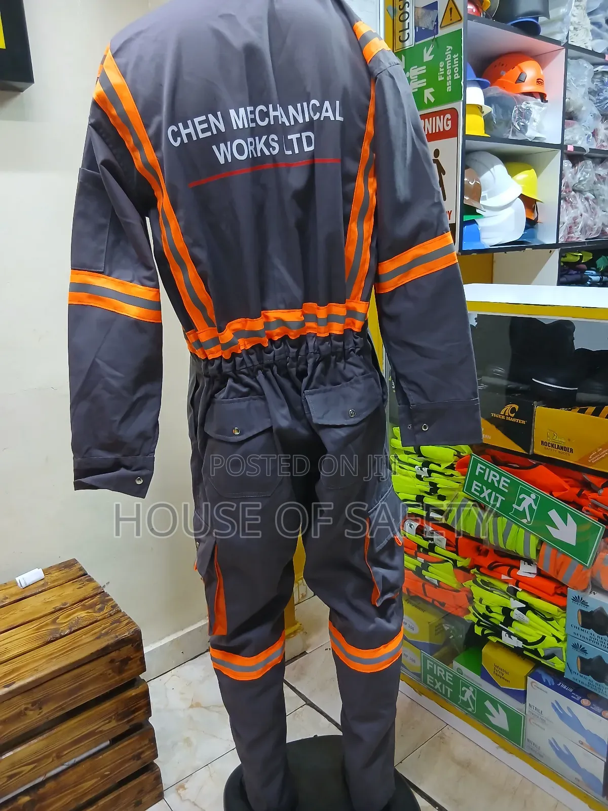 Demanding Work Environment Key Features Overalls