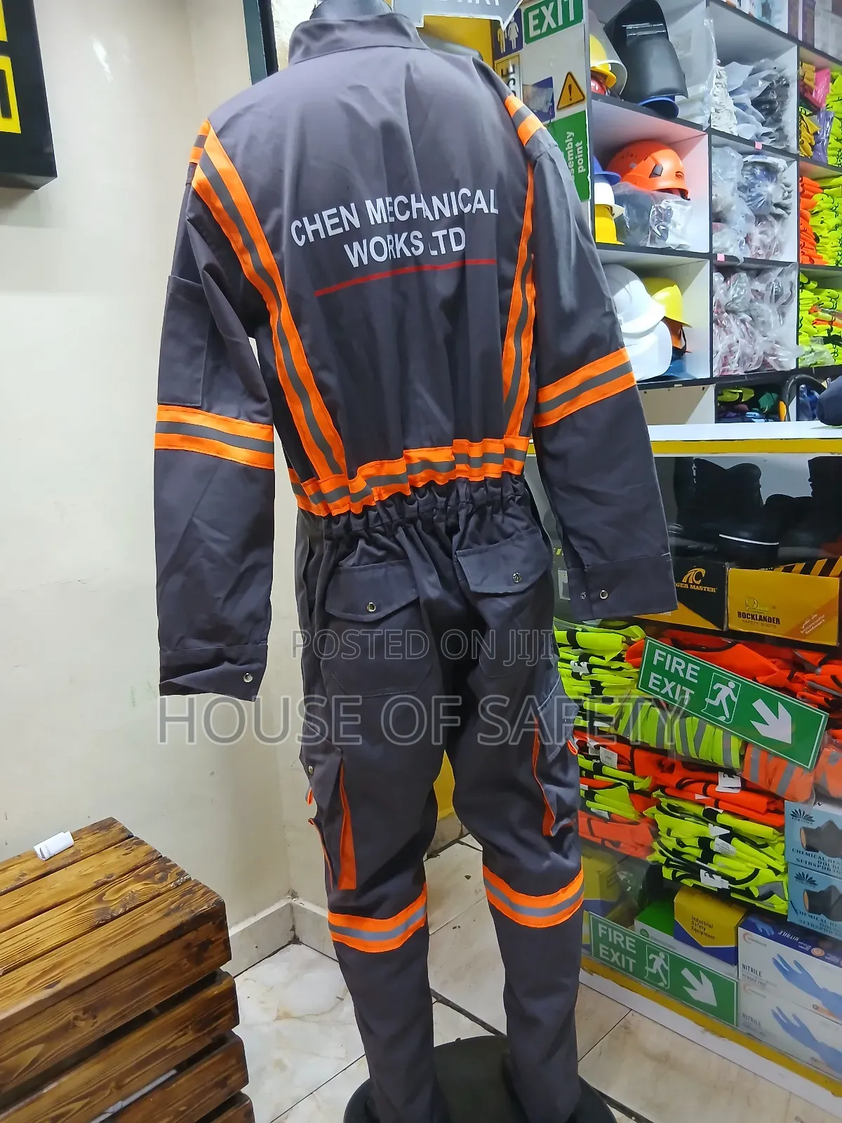 Demanding Work Environment Key Features Overalls