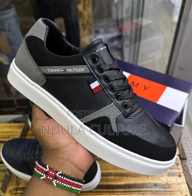 Town Men Tommy Hillfigr Sneakers - main view