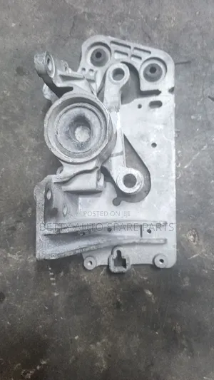 Nissan Lafesta Engine Mountain