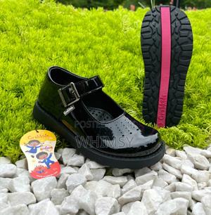 Girls Crab Kids School Shoes ( Size:31-36/37-41)