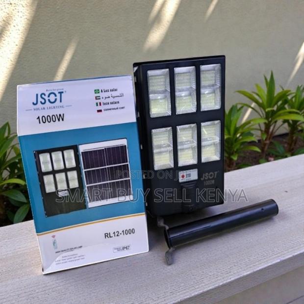 Long Lasting Reliable Lighting 1000w Watts Solar Street Light