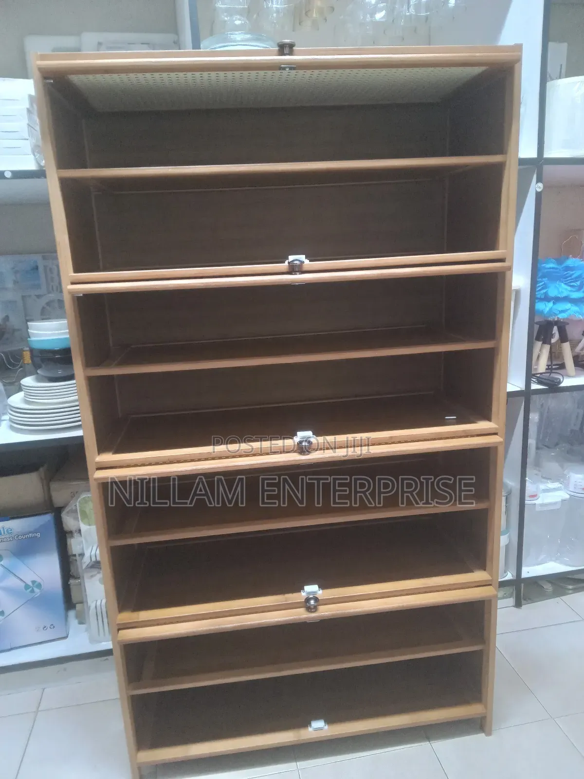 4 Tier Shoe Cabinet*