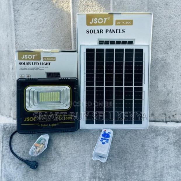 1 Year Warranty Ip66 200w Watts High Power Led Solar Flood Light