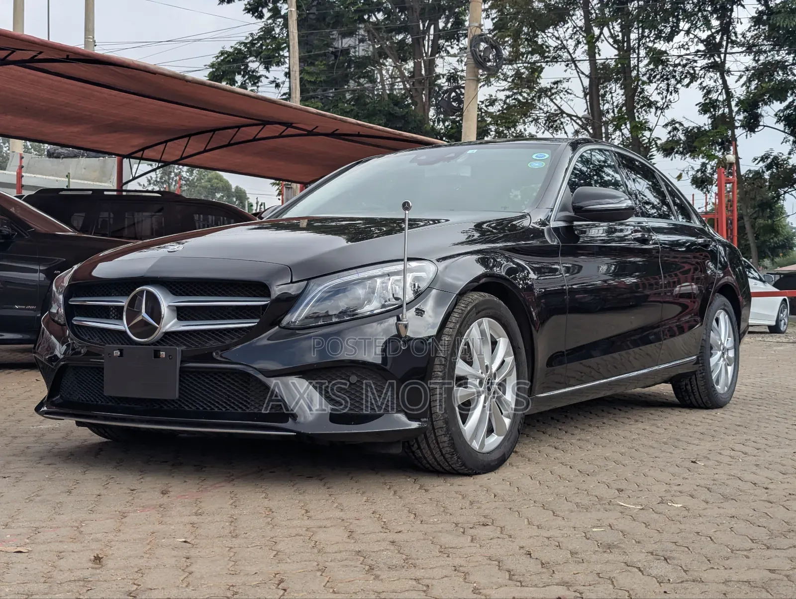 Mercedes-Benz C200 2018 Black