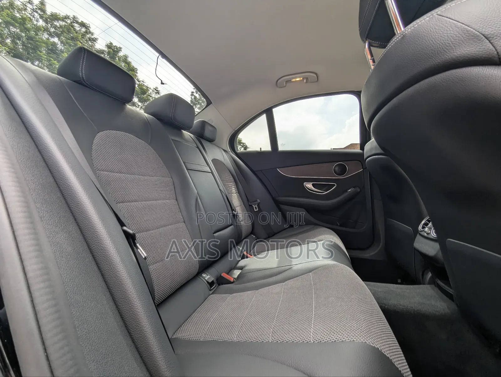Mercedes-Benz C200 2018 Black