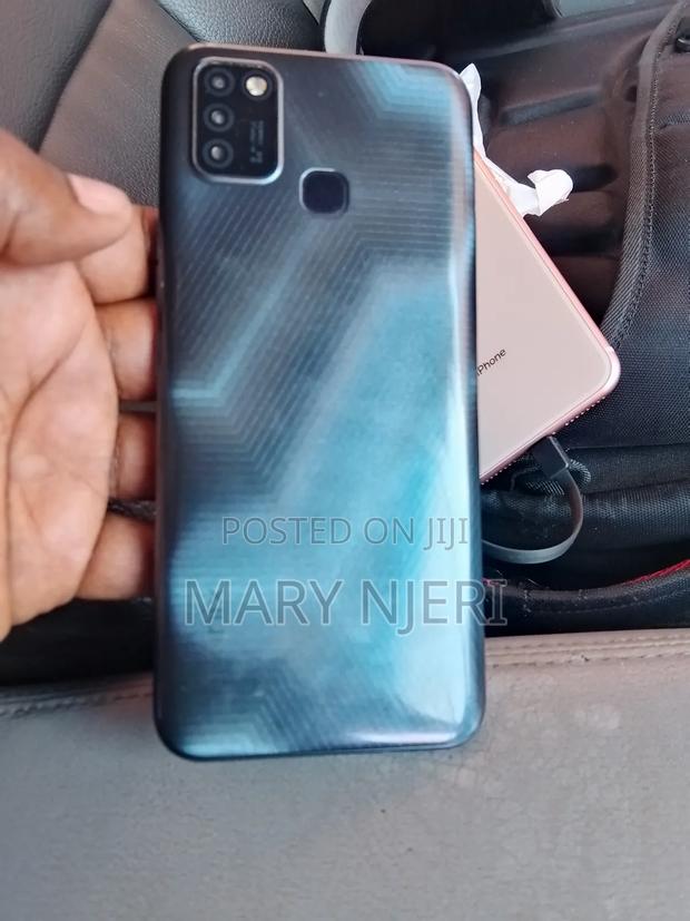 Infinix Smart 6 32 GB Black - main view