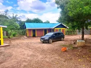 2 Bedroom Home,Separate Kitchen and 2 Other Single Room for Sale