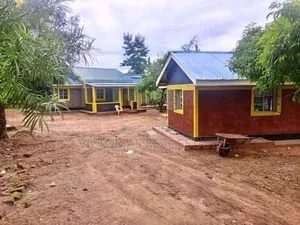 2 Bedroom Home,Separate Kitchen and 2 Other Single Room for Sale