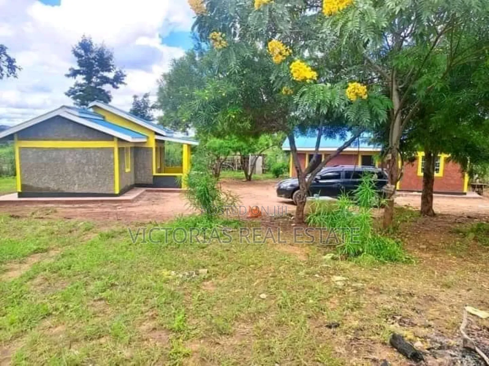 2 Bedroom Home,Separate Kitchen and 2 Other Single Room for Sale