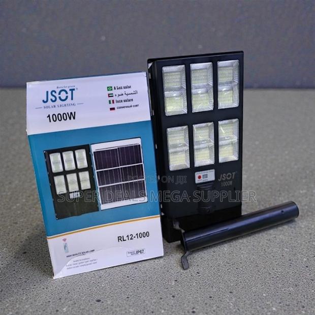 Quality Ensured 1000 Watts Solar Street Light With Reliable Lighting
