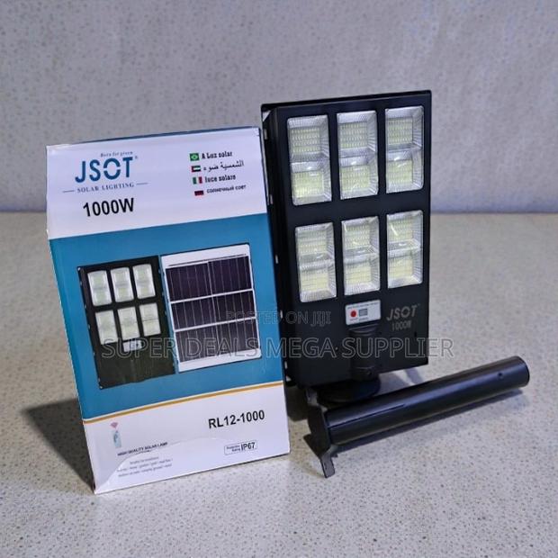Multiple Control Energy Saving Heavy Duty 1000w Solar Street Light