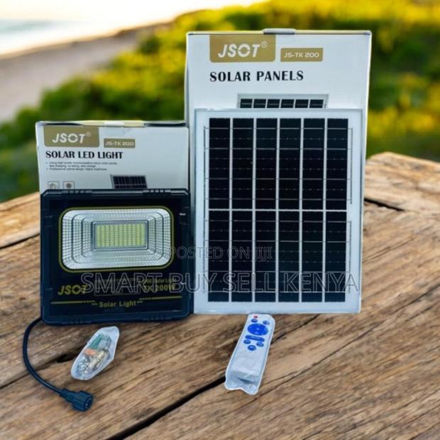 Remote Control Ip66 200w Watts High Power Led Solar Flood Light - main view