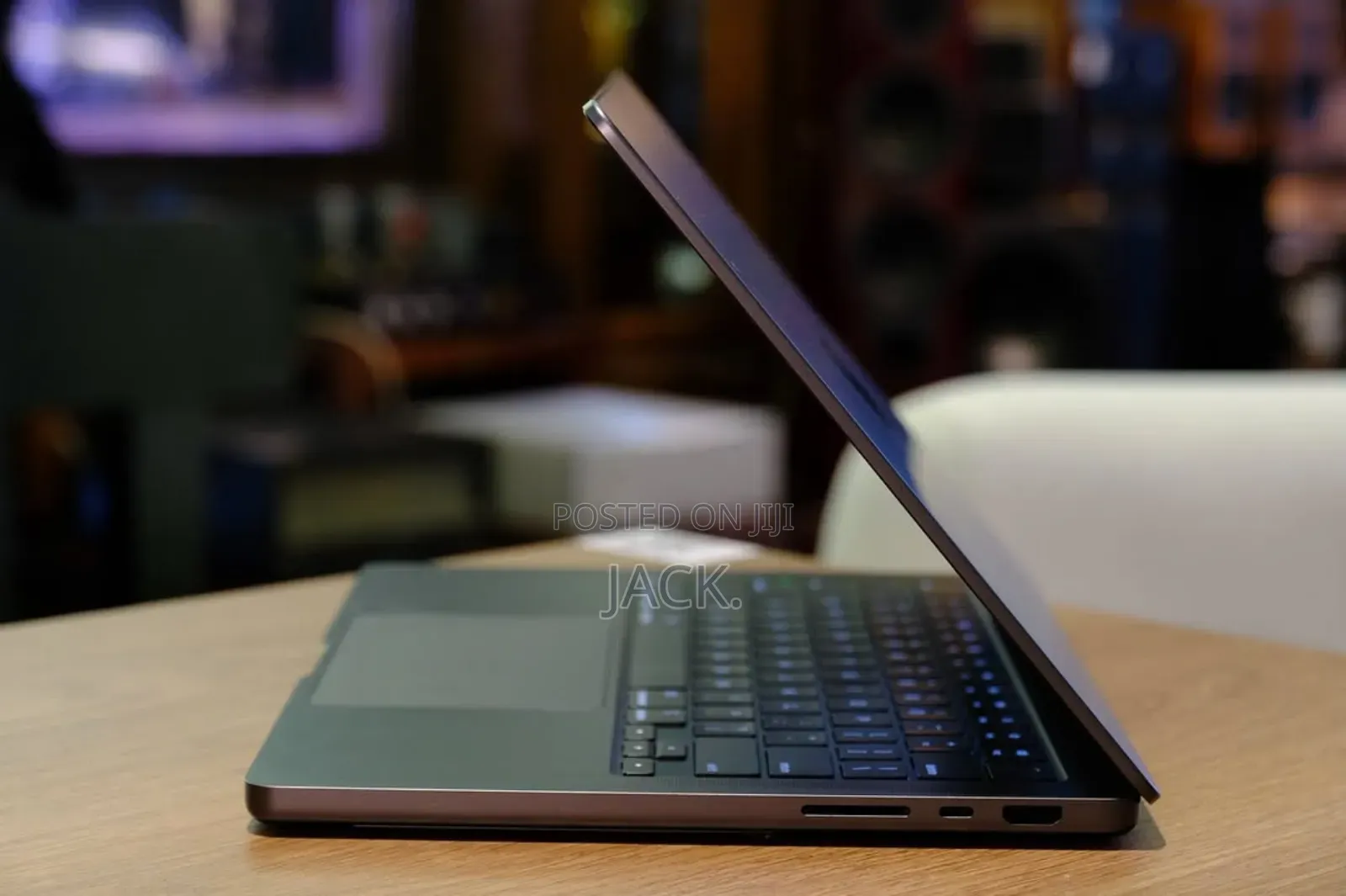 Laptop Apple MacBook Pro 2024 M4 24GB Apple M4 Pro SSD 512GB