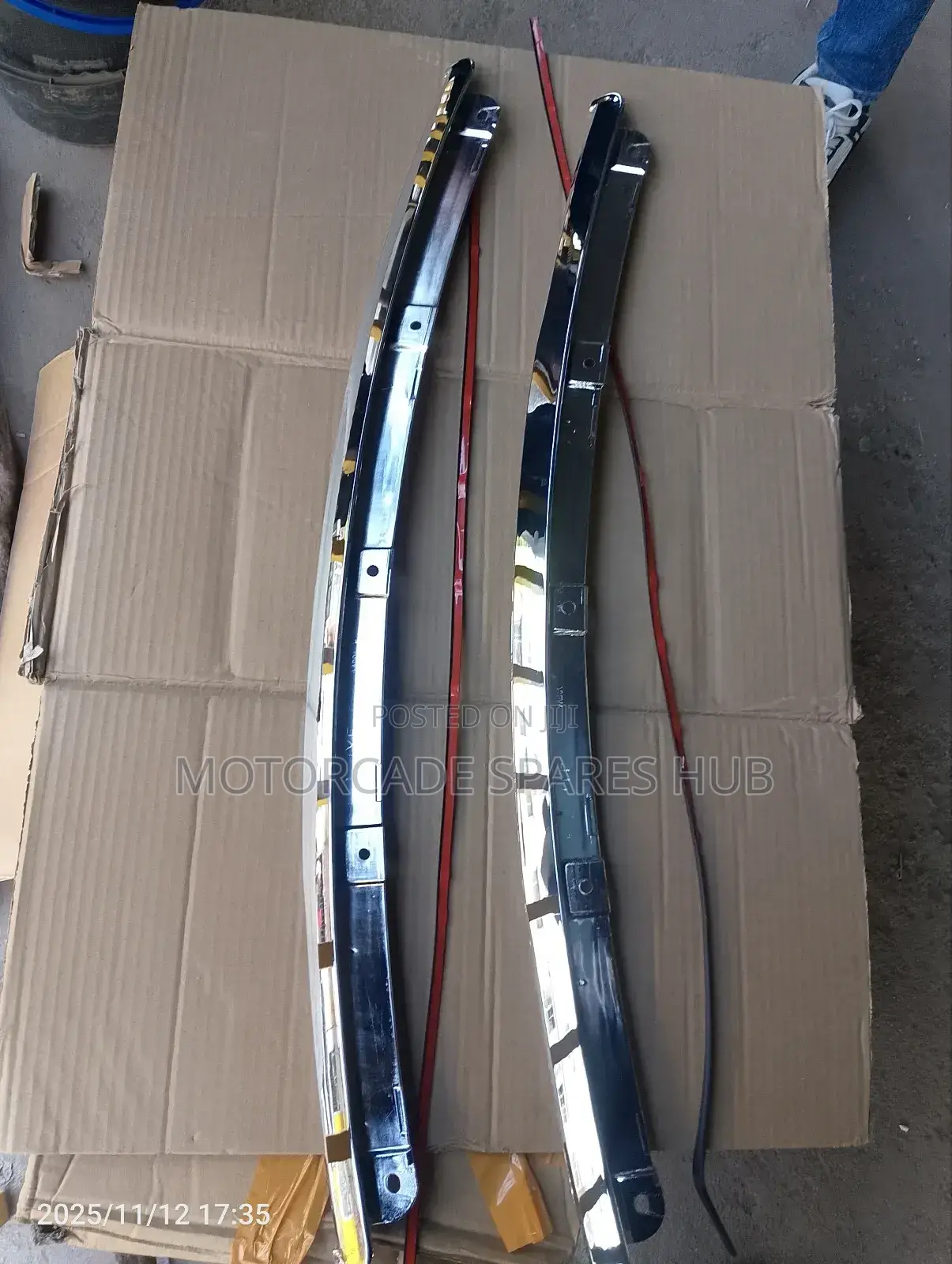 Toyota Premio 240/260 Bonnet Chrome Moulding