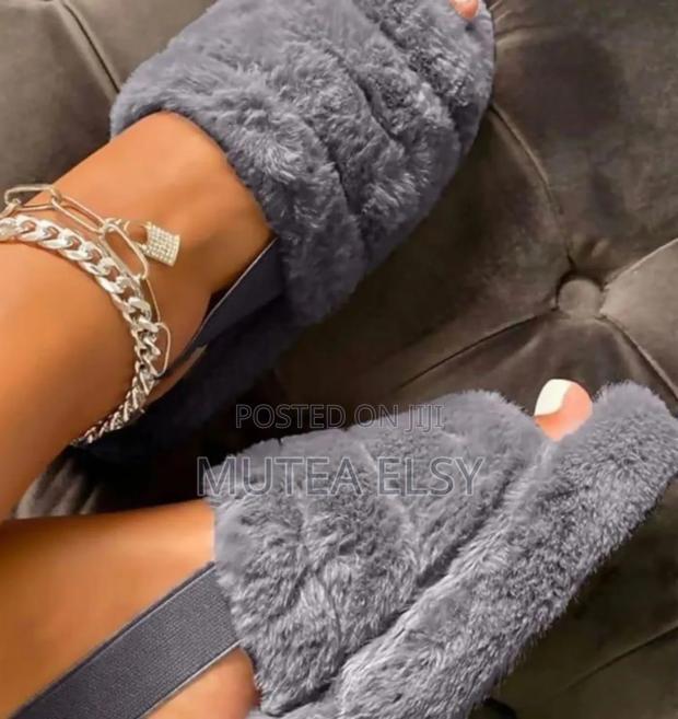 Black,Grey,Peach Brawn Fluffy Sandals - thumbnail 4