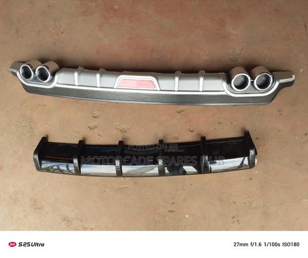 Car Universal Rear Bumper Diffuser Kit - main view