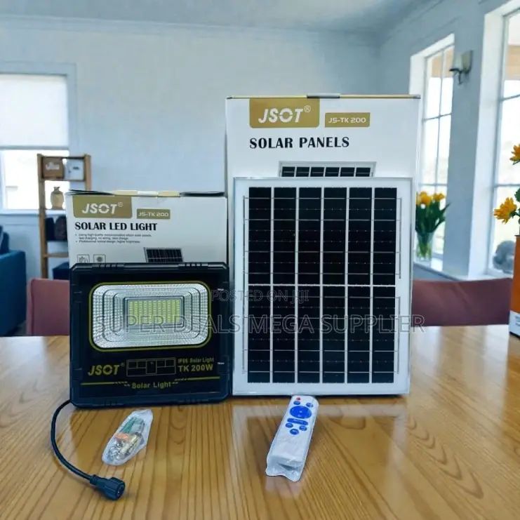 Reliable Quality Ip66 Dusk to Dawn 200w High Power Solar Flood Light