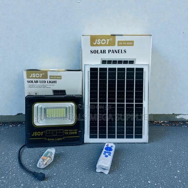 Waterproof Casing Ip66 Dusk to Dawn 200w Watts Led Solar Flood Light