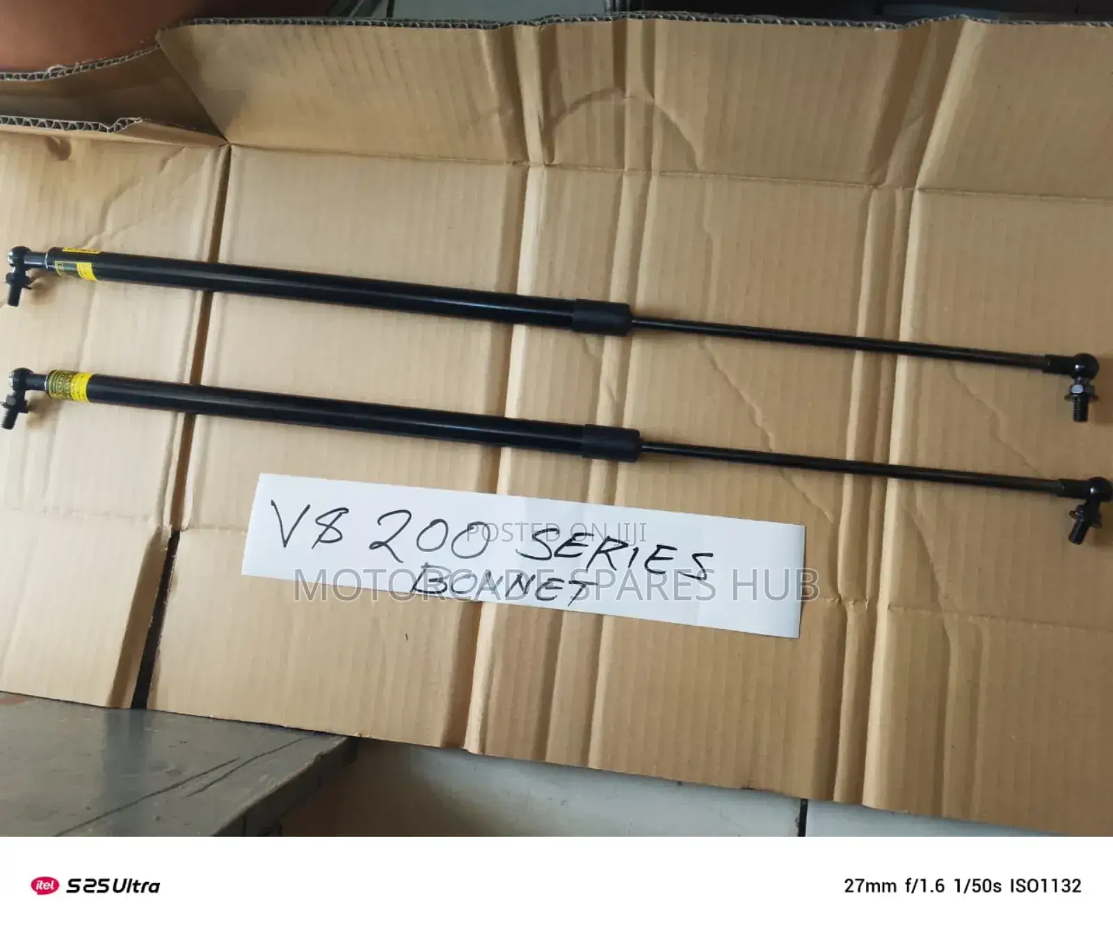 Landcruiser 200 Series V8 Bonnet Shocks Struts