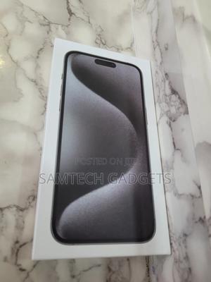 New Apple iPhone 15 Pro Max 256 GB Black - thumbnail 2