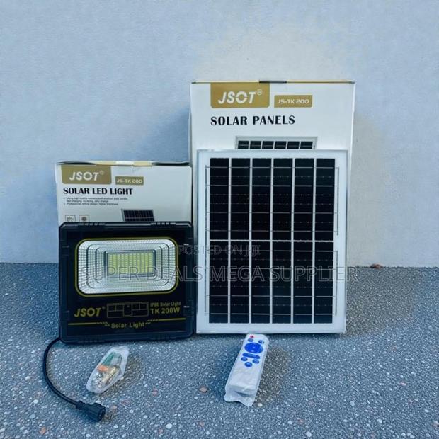 Light Control Ip66 Dusk to Dawn 200w High Power Led Solar Flood Light