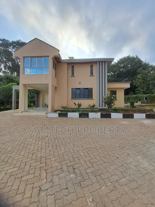4bdrm Townhouse / Terrace in Karen for rent