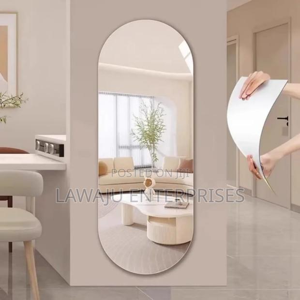 Self-adhesive Mirrors