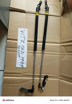 Toyota Vitz 1999 Boot Shocks