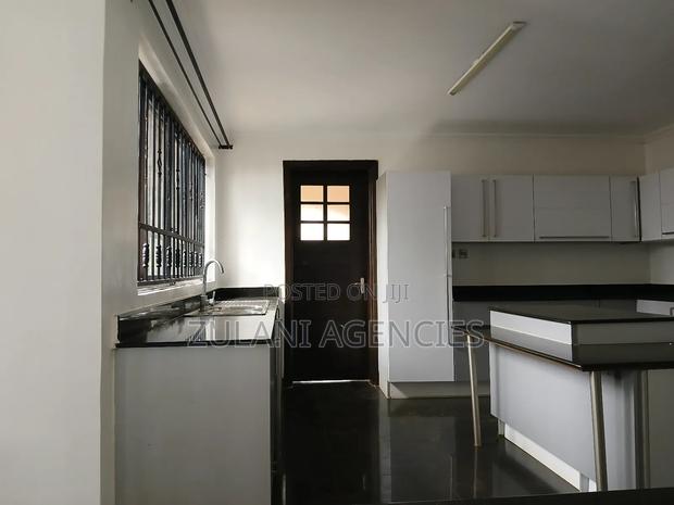 6bdrm House in Runda for rent - thumbnail 15