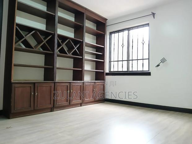 6bdrm House in Runda for rent - thumbnail 18