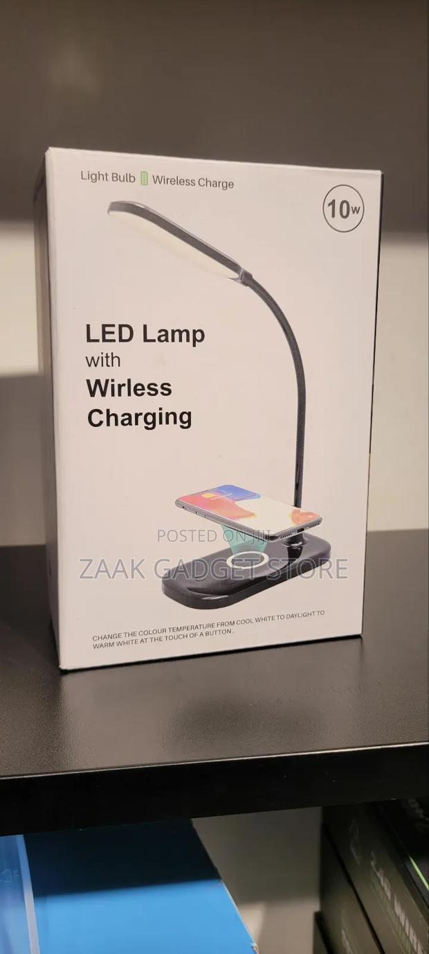 Led Lamp With a Wireless Charging Base - thumbnail 2