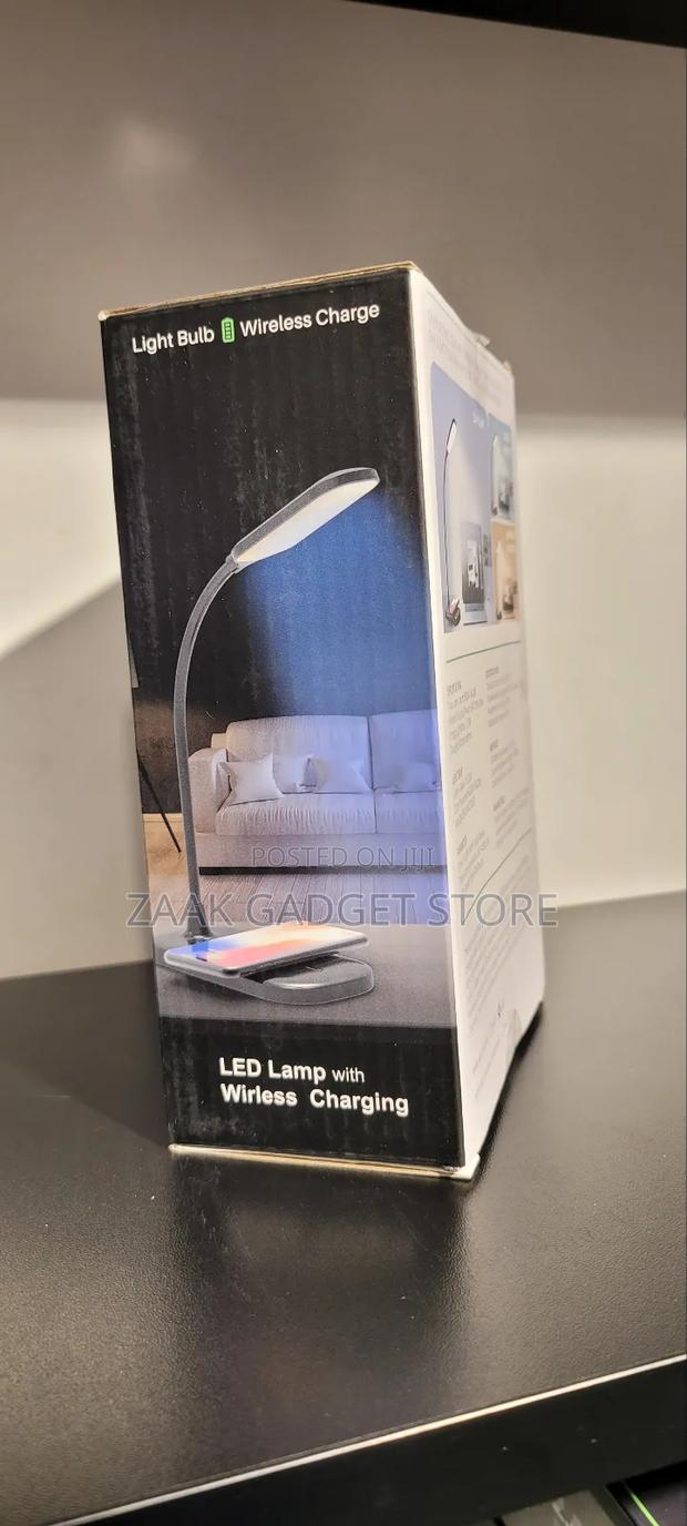 Led Lamp With a Wireless Charging Base - thumbnail 3