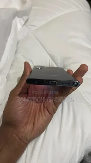 Samsung Galaxy S22 Ultra 128 GB Gray