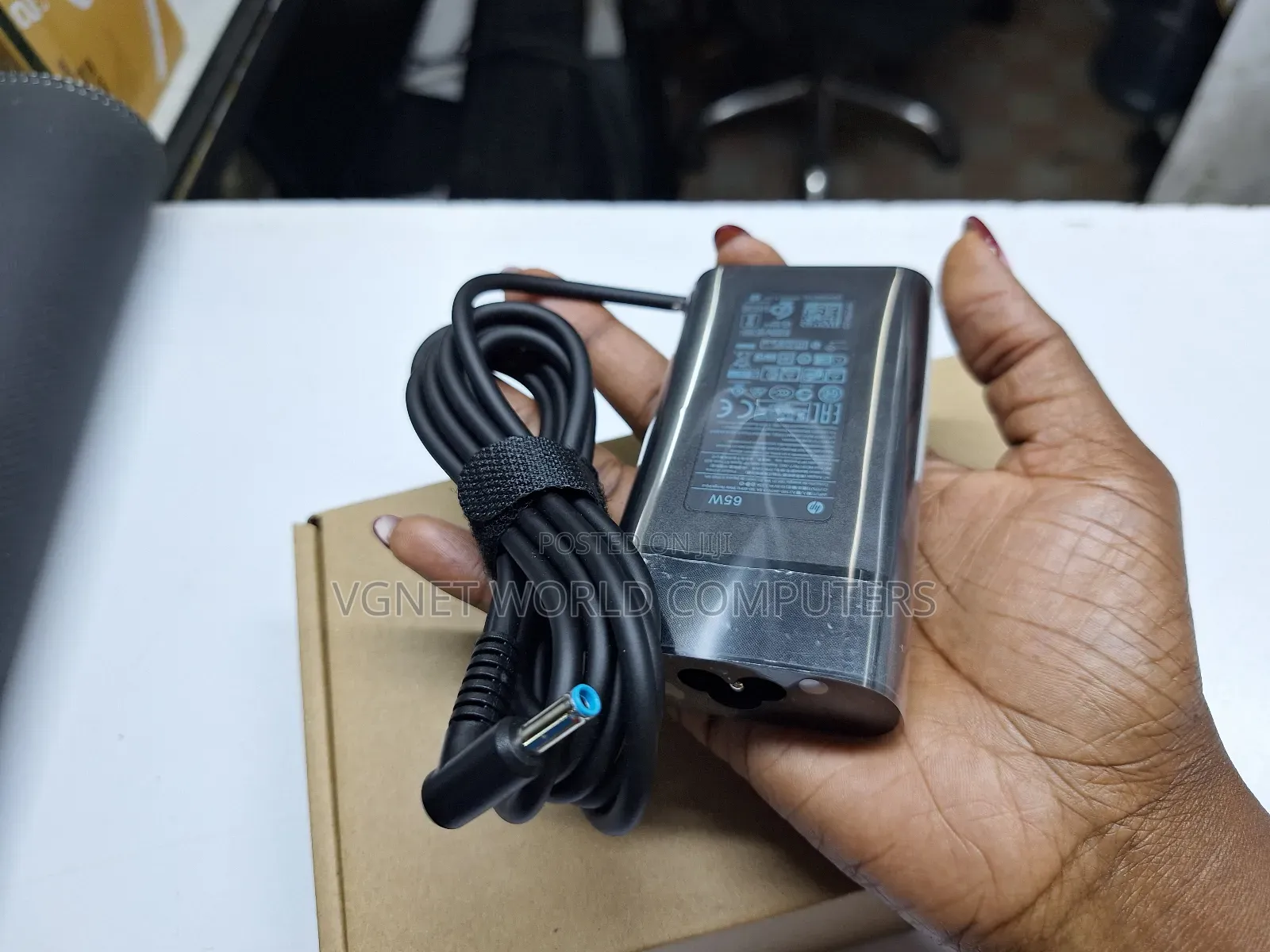 Original Hp Blue Pin Laptop Charger 20v by 3.25a 65watts