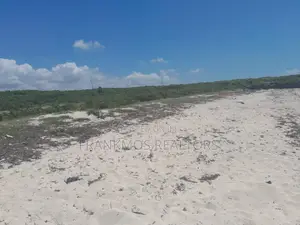 20 Acres Sandy Beach