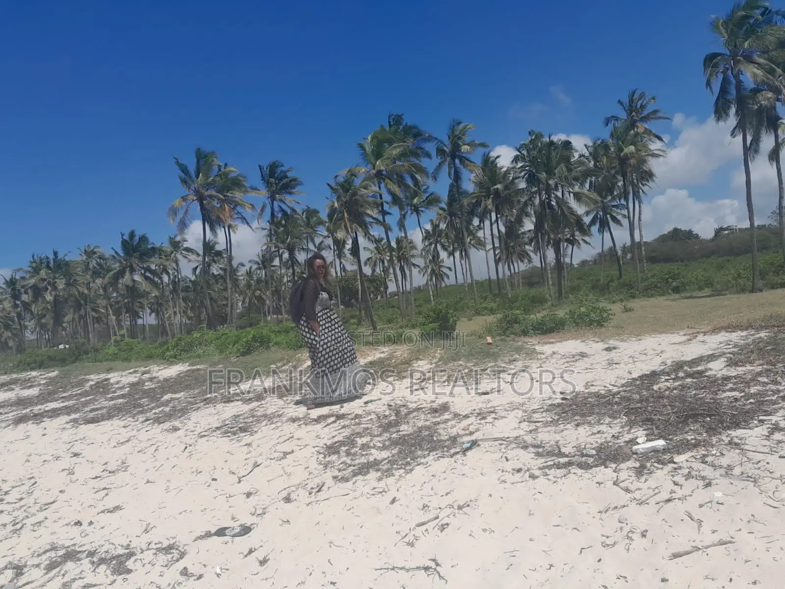 20 Acres Sandy Beach