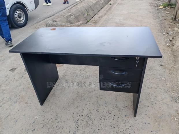 Black Office Desk - main view