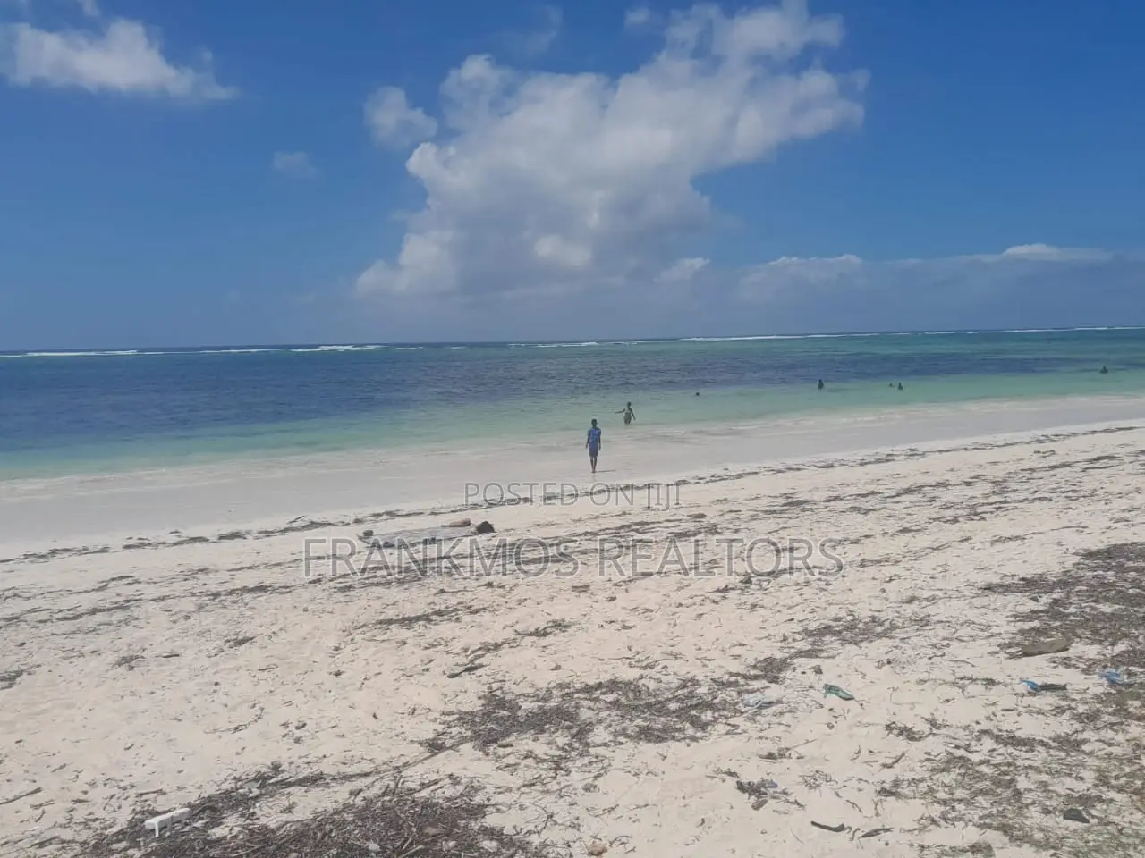 20 Acres Sandy Beach