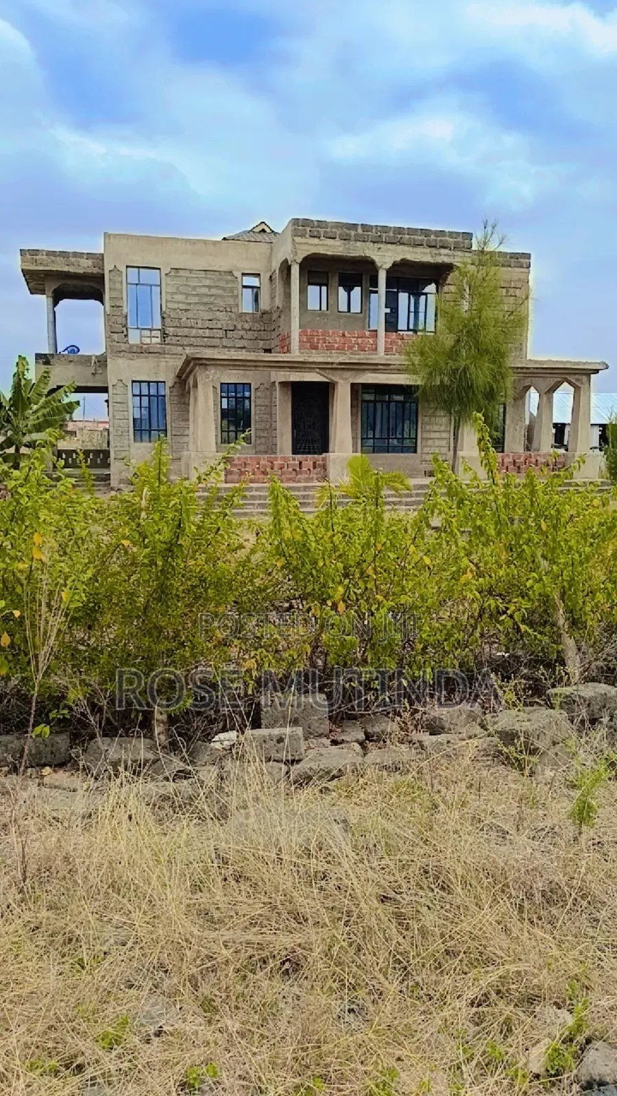 6bdrm Maisonette in Malaa for sale