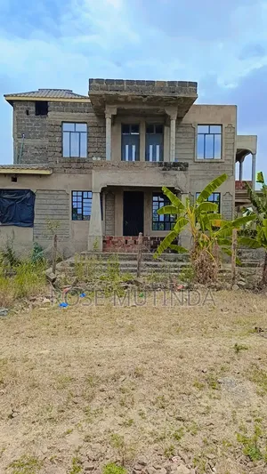 6bdrm Maisonette in Malaa for sale