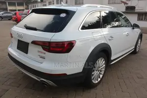 Audi A4 2.0T Premium AWD quattro 2018 White