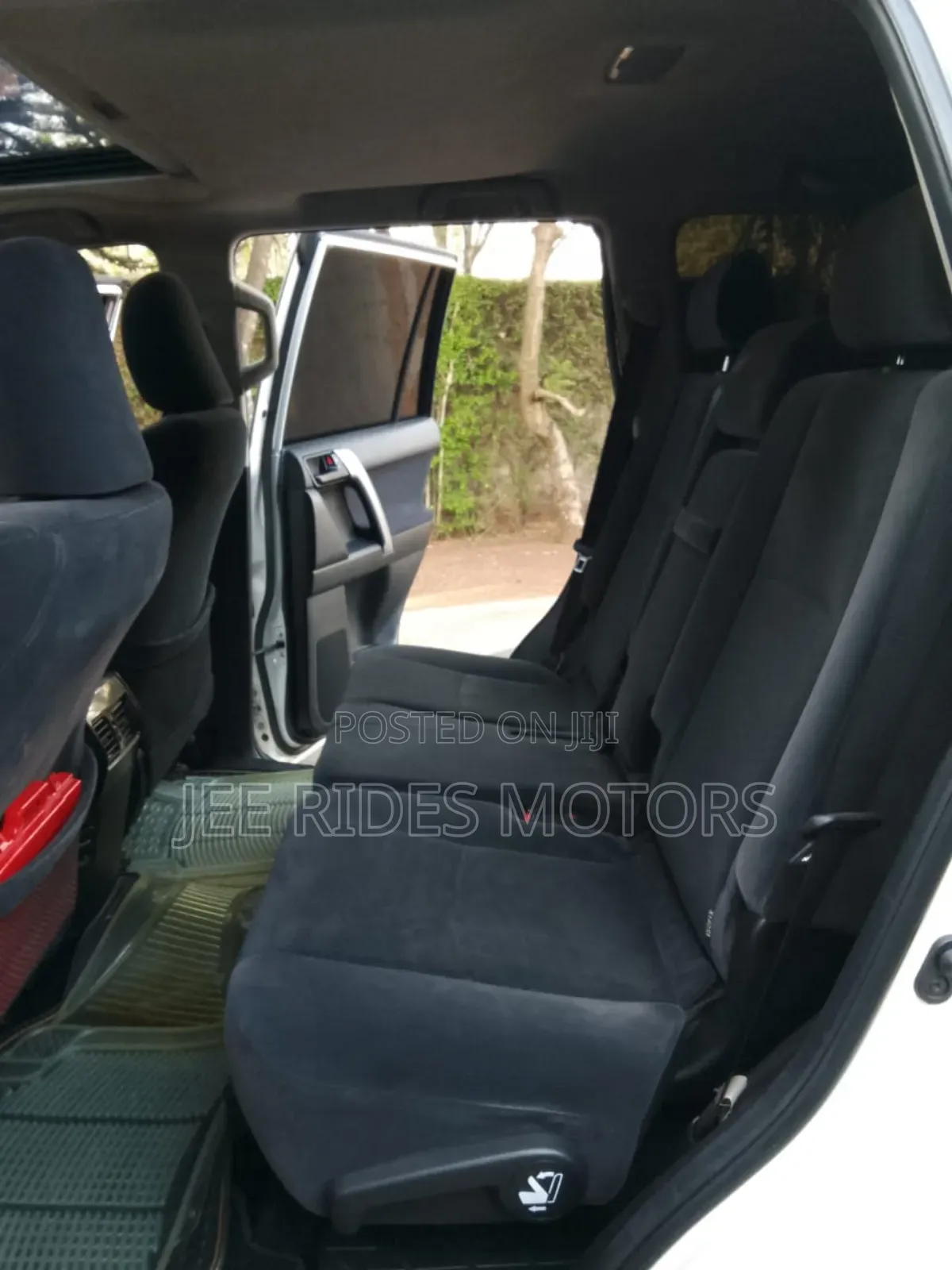 Toyota Land Cruiser Prado 2.7 i 2012 White