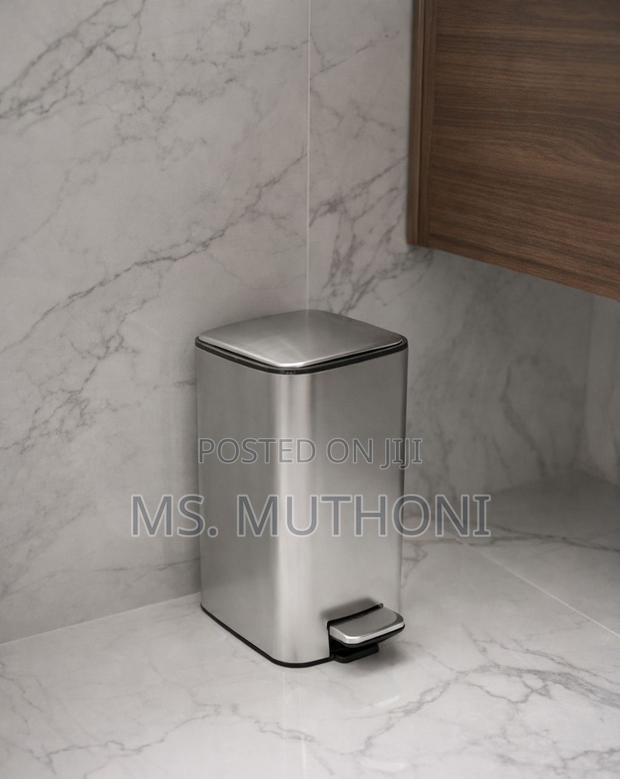 Stainless Steel Pedal Dustbin – 5 Litres