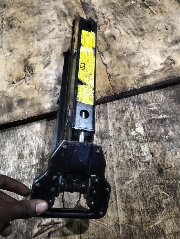 Jerk For Porsche Cayenne - thumbnail 2