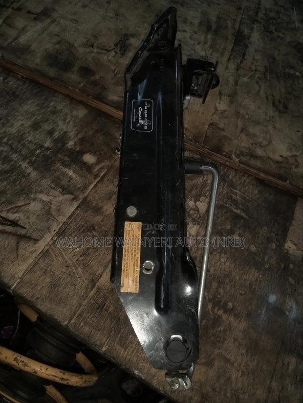 Jerk For Porsche Cayenne - thumbnail 6