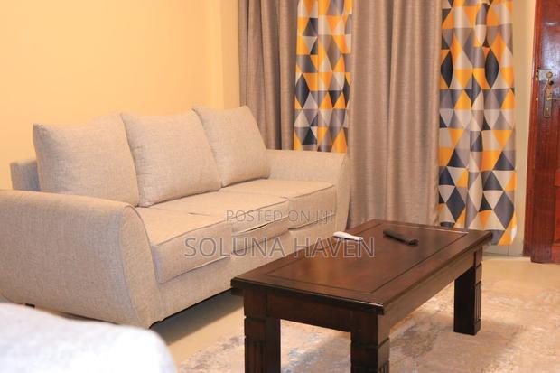Stylish 2 Bedroom BNB for Short Stay and Long -Fully Furnished