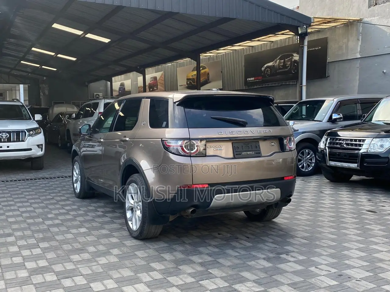 Land Rover Discovery Sport 2016 Gold